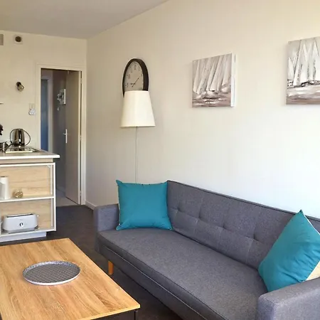Moderne, Vue Mer, Pour 4 Personnes * Plage-des-Demoiselles